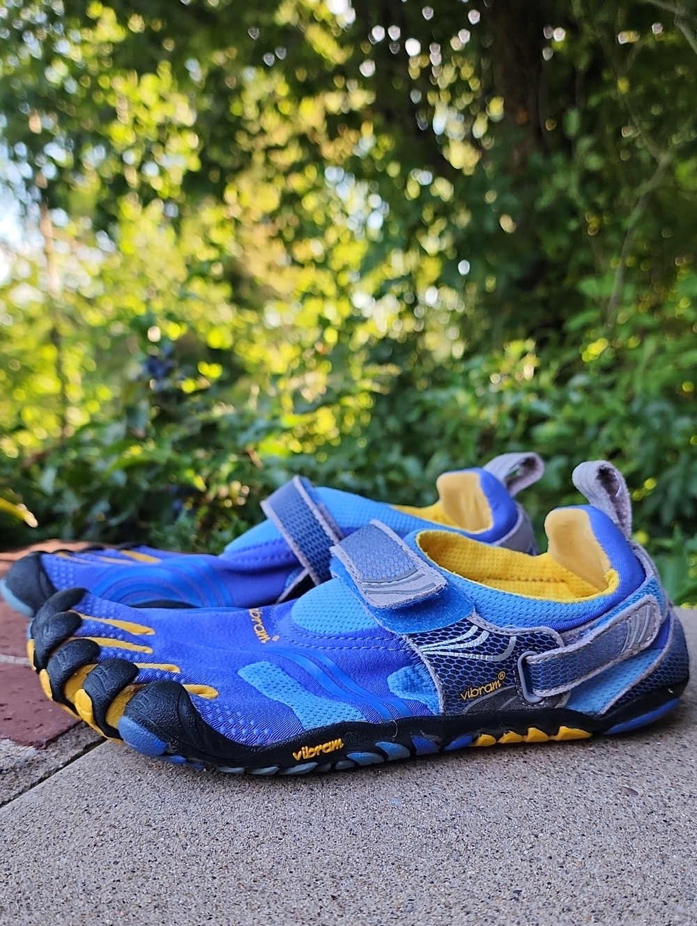 Vibram FiveFingers Blue and Yellow Women's Trail Shoes